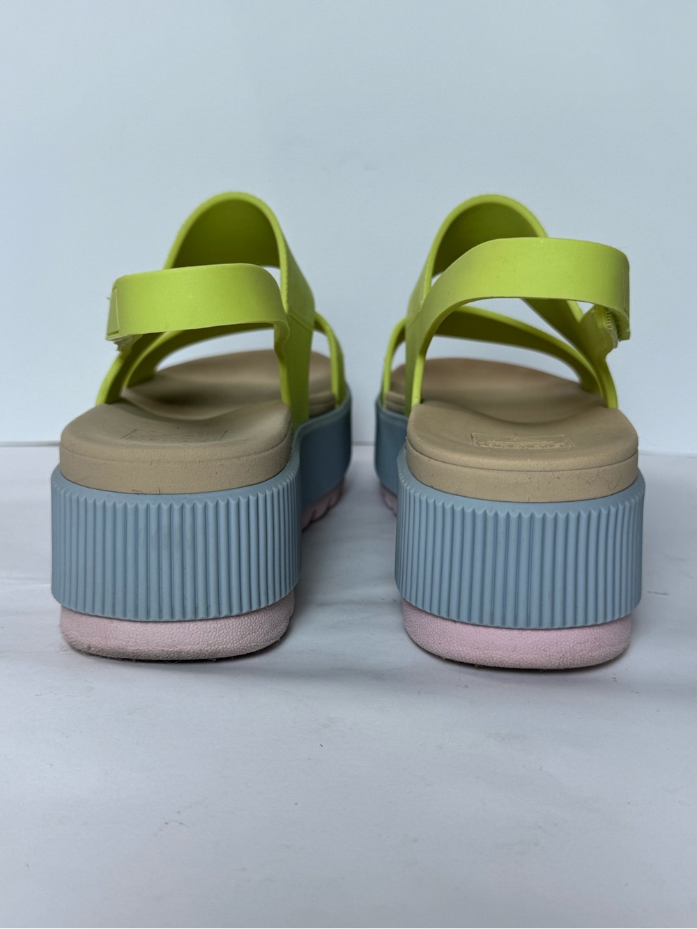 REEF Women's Water Vista Higher Sandals in a lime yellow - Size 7 - Picture 7 of 11